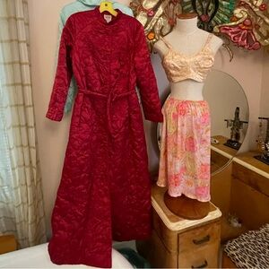 Neiman Marcus Crimson Quilted Robe/Coat Size M Vintage
